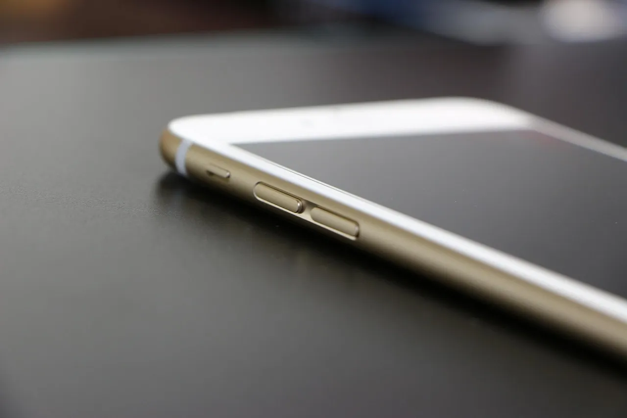 Apple iPhone