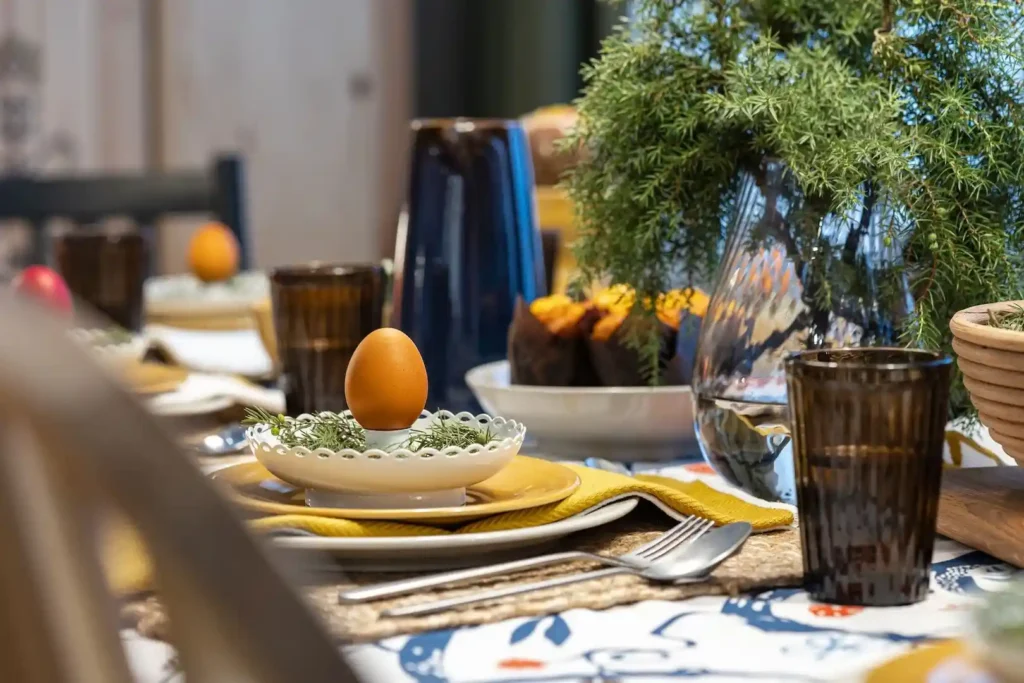 IKEA nuotr. / Detales iš gamtos galima derinti su įvairiais dekoro sprendimais.