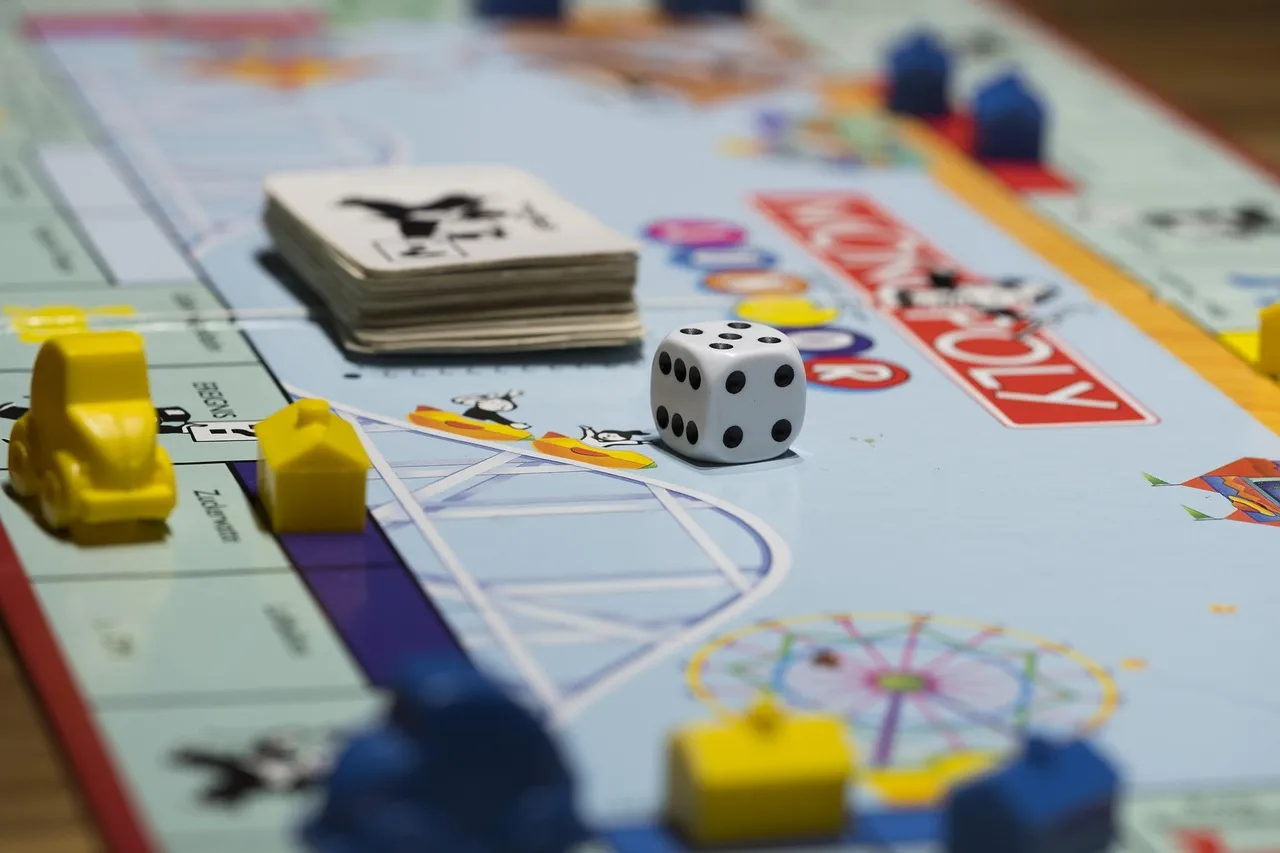 Monopolis su nuolaida