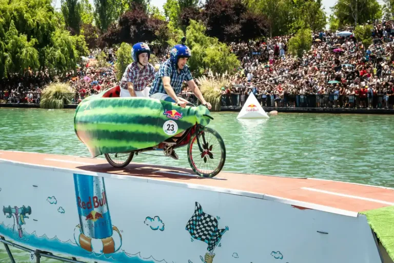 Organizatorių nuotr. / Vilniuje vyks pirmosios „Red Bull Tandemynės“.