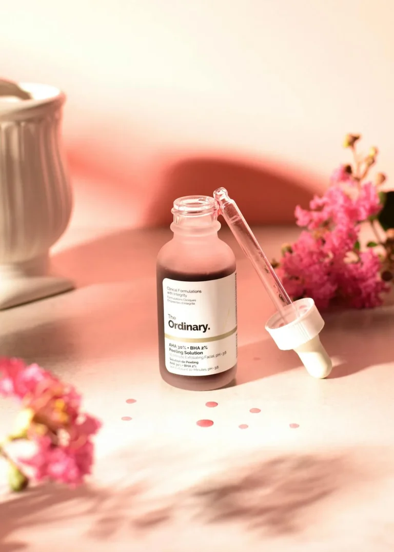 Oficialios gamintojų parduotuvės: kaip pirkti 'The Ordinary' ir kitą moksliškai pagrįstą kosmetiką tiesiai iš laboratorijų su balandžio nuolaidomis.