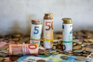 Finansinė laisvė nebūtinai reiškia visišką nedarbą.