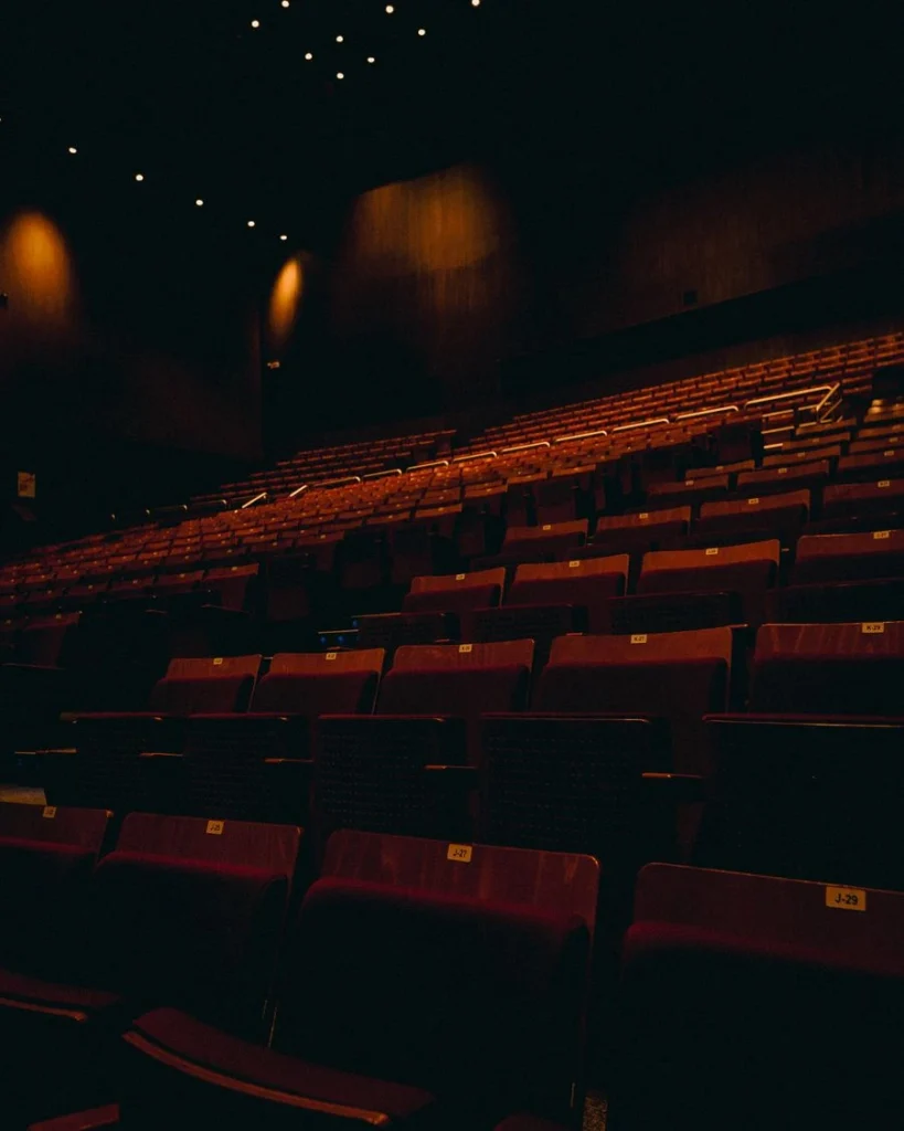 Vasaros teatrų akcijos